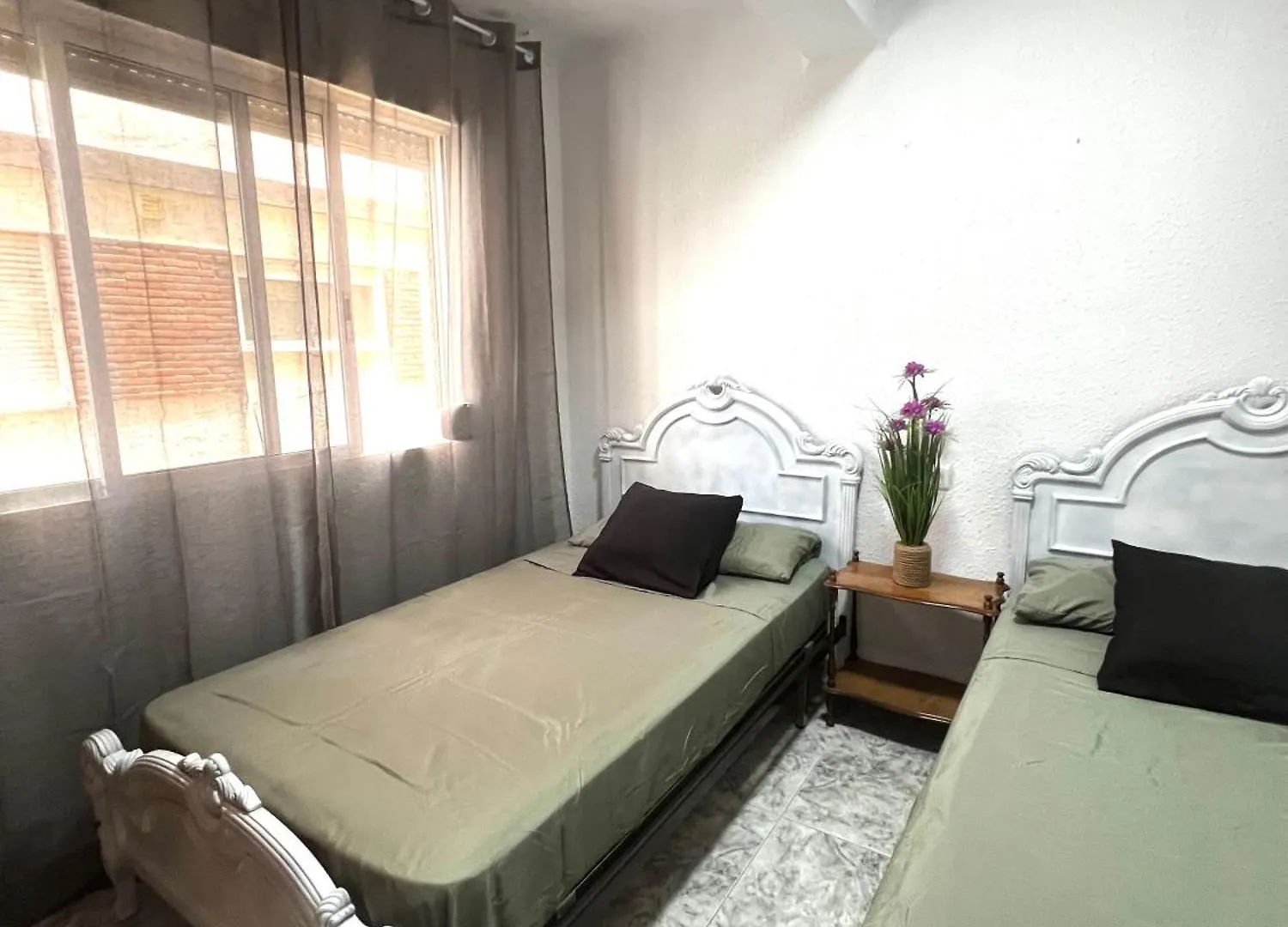 Apartamento 3 Habitaciones En Torre Del Mar A 50 Metros De La Playa Apartment
