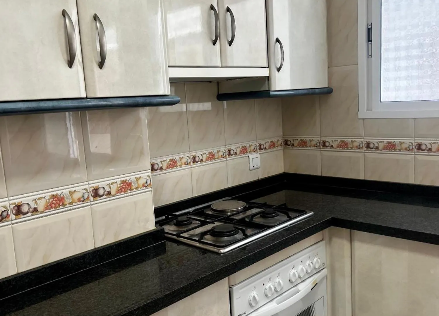 شقة Apartamento 3 Habitaciones En Torre Del Mar A 50 Metros De La Playa