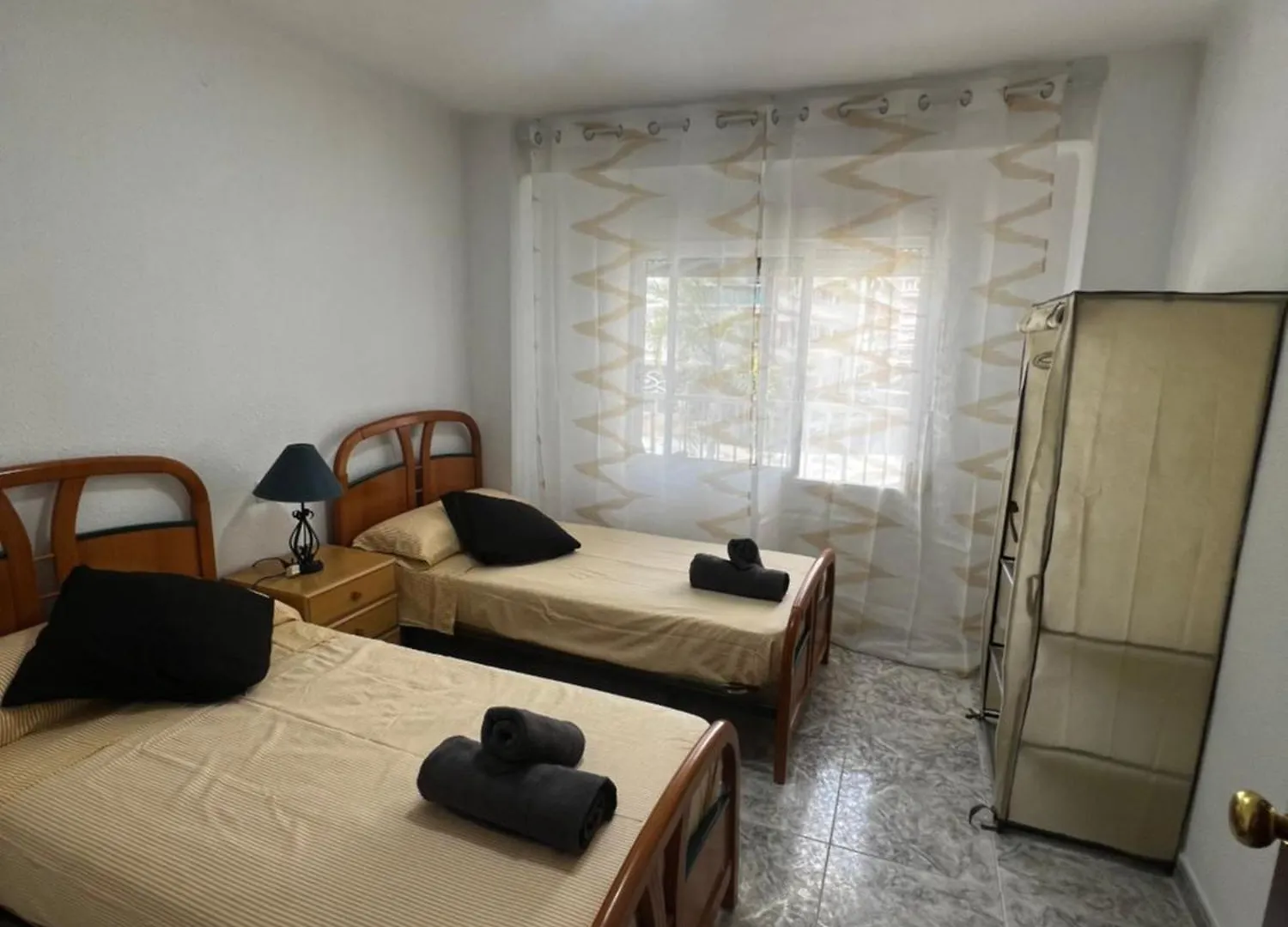 Apartamento 3 Habitaciones En Torre Del Mar A 50 Metros De La Playa 0*,