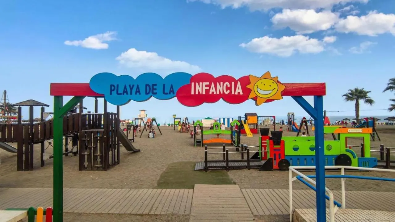شقة Apartamento 3 Habitaciones En Torre Del Mar A 50 Metros De La Playa