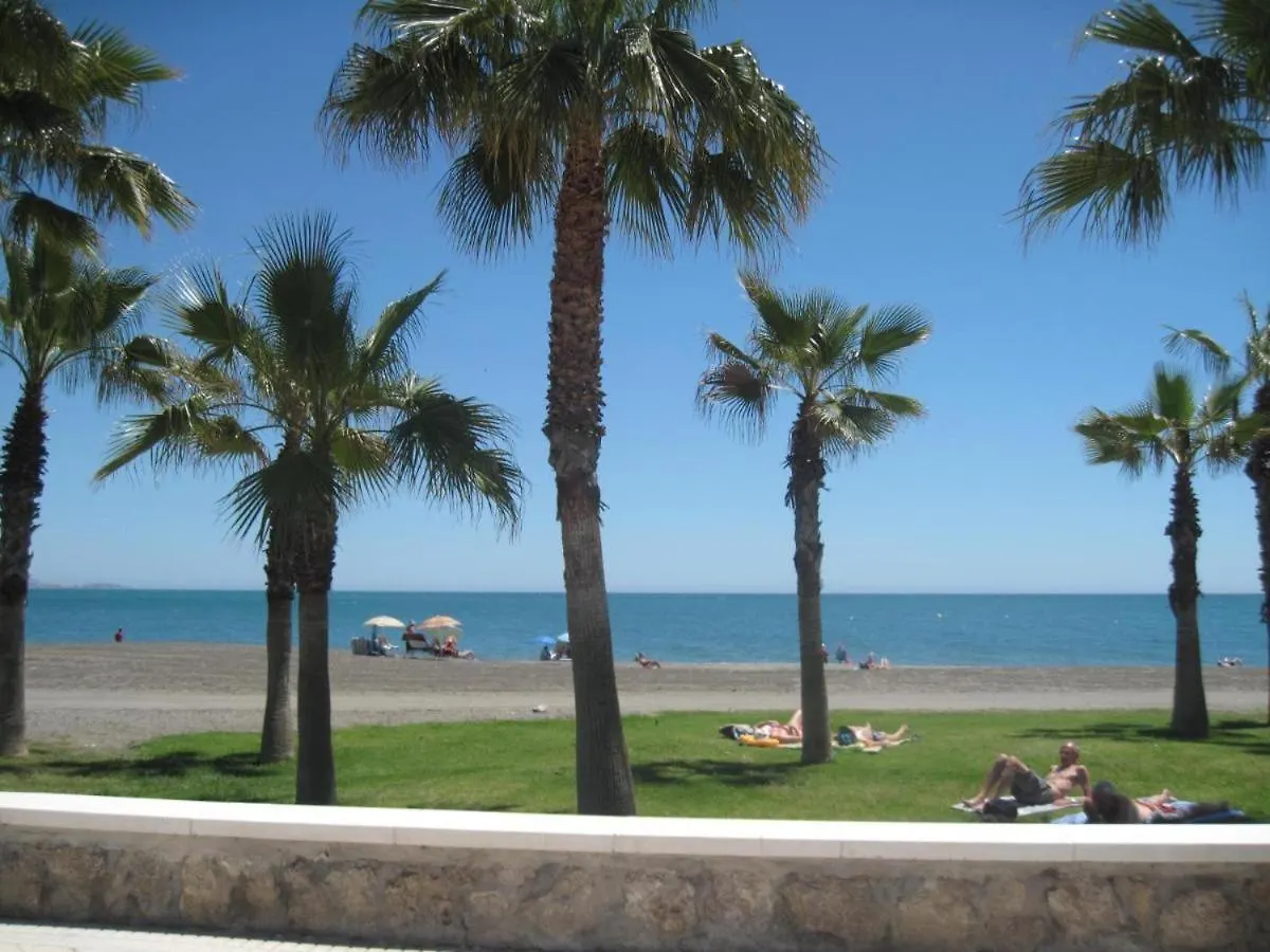 Apartamento 3 Habitaciones En Torre Del Mar A 50 Metros De La Playa 0*,